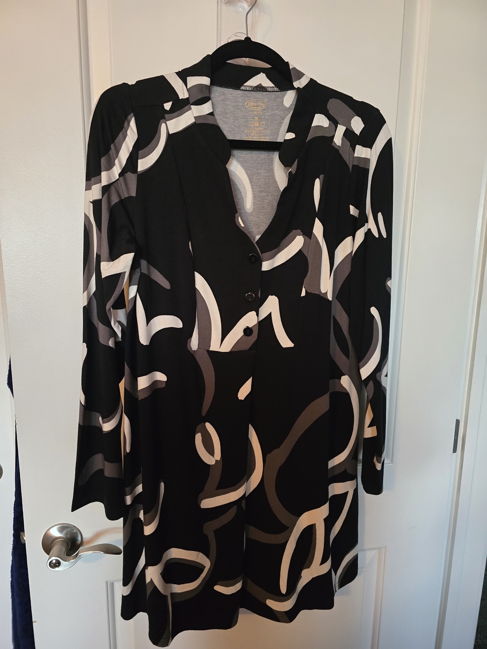 Blue Sky Black Abstract Print Tunic, NWOT